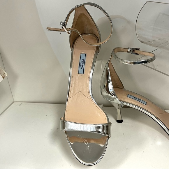 21. PRADA Silver Brushed Metallic Calf-skin Open Toe Heels 38 - Picture 7 of 15